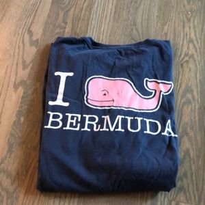 Unique Vineyard Vines Bermuda t shirt